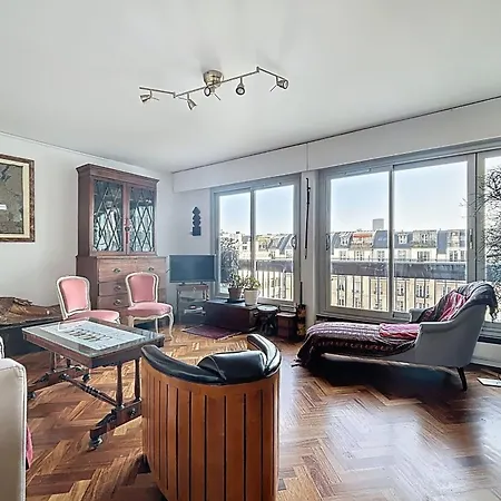 Apartamento Con Balcón Con Vistas A La Torre Eiffel París